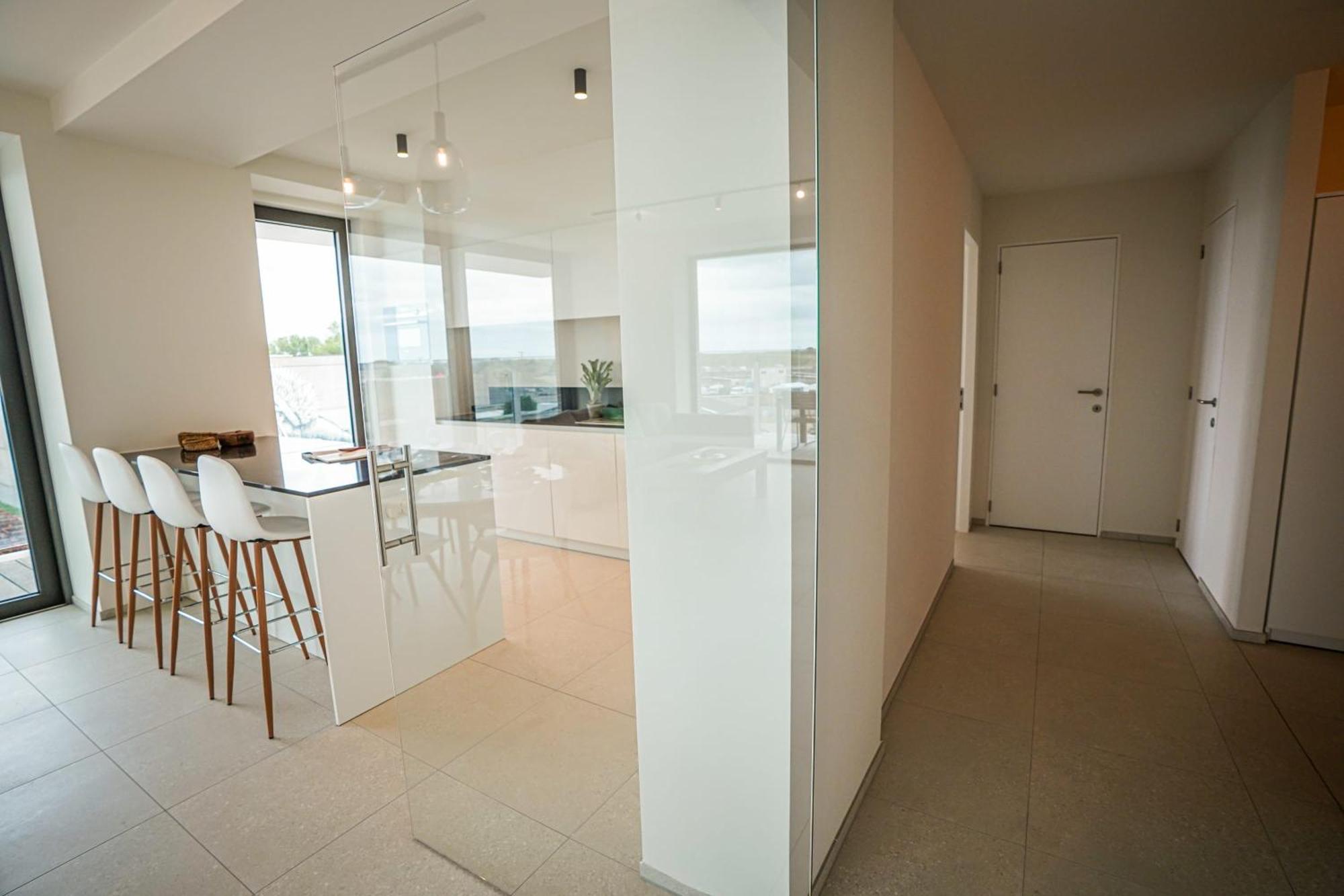 Huswell - Beautiful Apartment With Communal Pool And Gym Ostenda Esterno foto